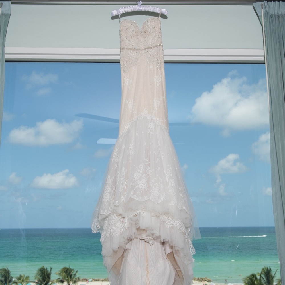 Inbal Dror 19 15 Wedding Gown